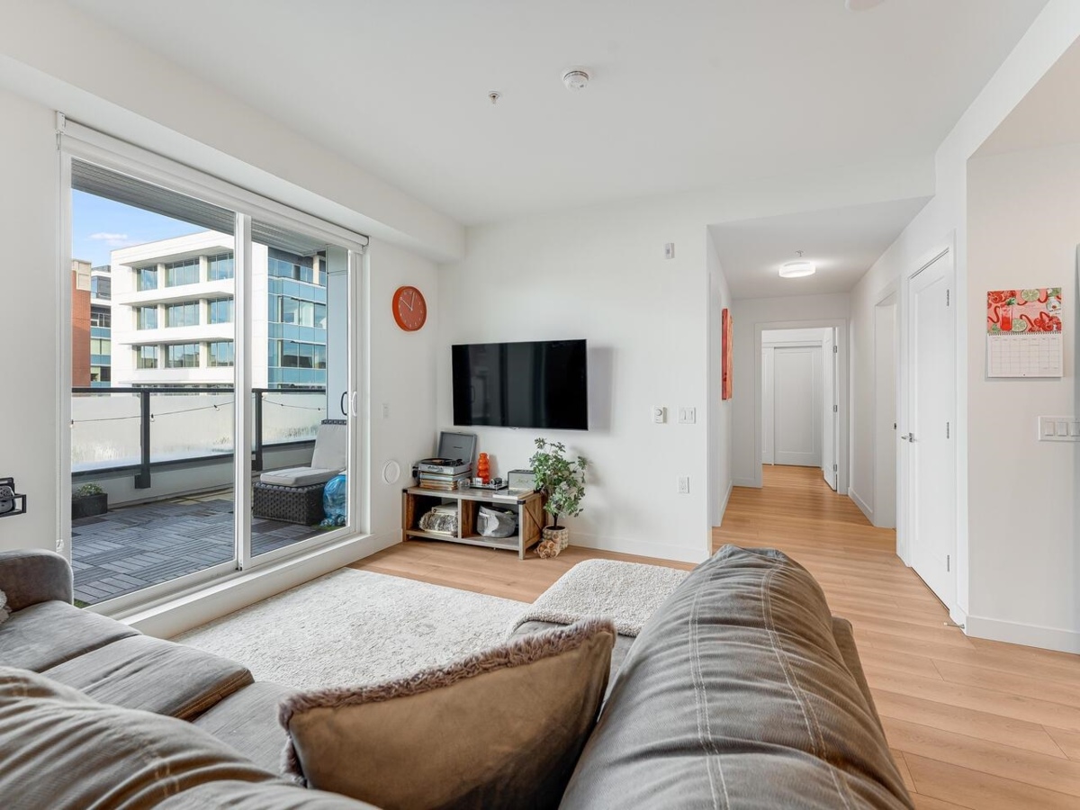 Living Room Photo of 512 8380 200a Street, Langley, BC