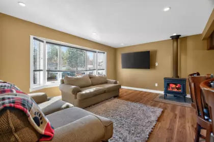 7881 Burdock Street, Mission, BC, Mission — Single Family Residence for sale