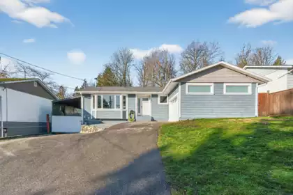 7881 Burdock Street, Mission, BC, Mission — Single Family Residence for sale