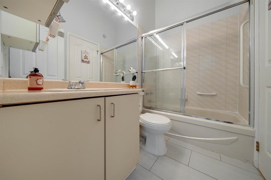 Loft / Bonus Room Photo of 319 7500 Abercrombie Drive, Richmond, BC