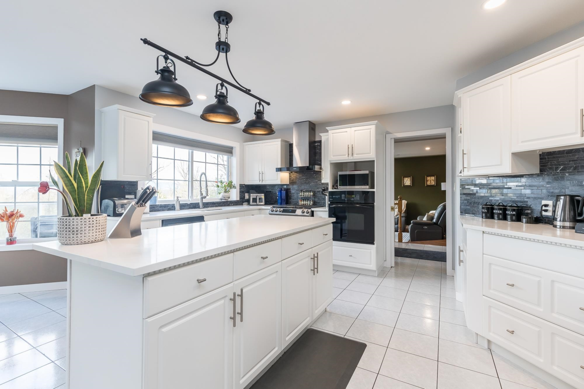 Bedroom 2 Photo of 42602 Majuba Hill Road, Yarrow, BC