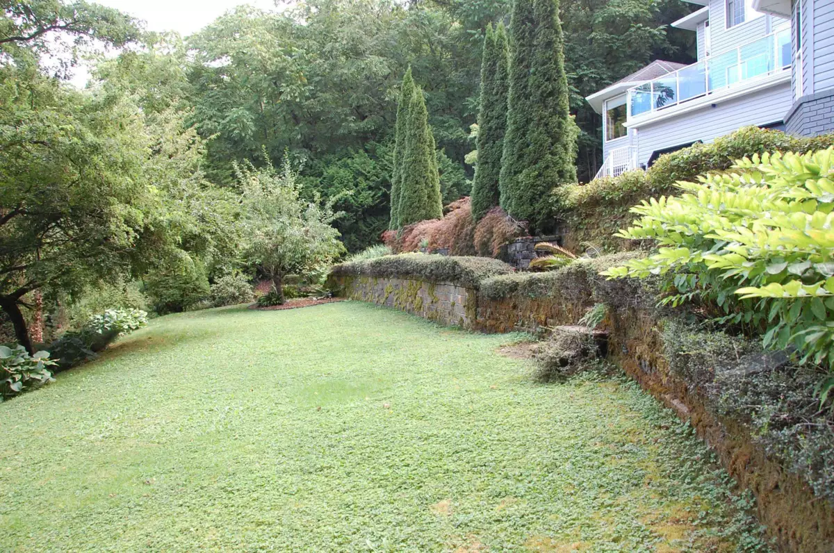 Community Amenities Photo (Clubhouse) of 42602 Majuba Hill Road, Yarrow, BC