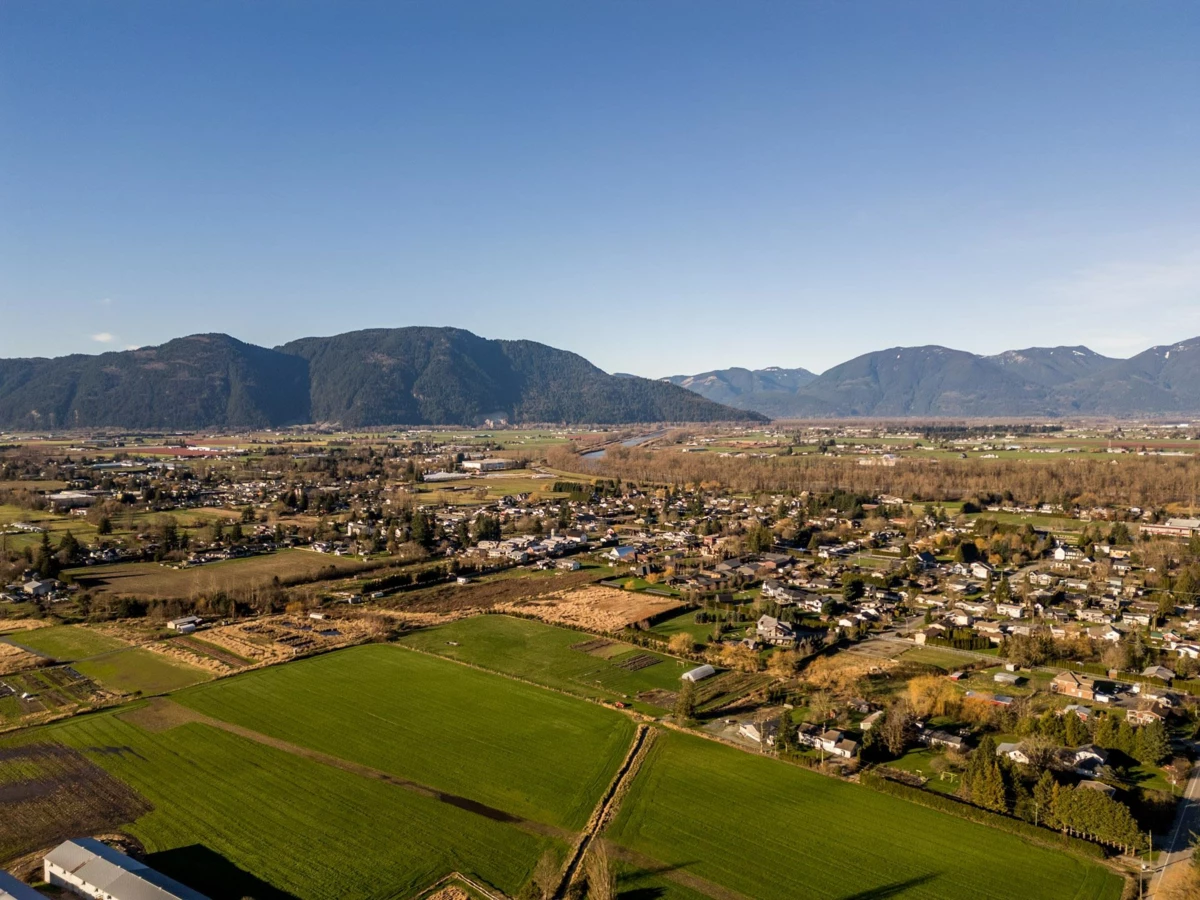 Kitchen Photo of 42602 Majuba Hill Road, Yarrow, BC