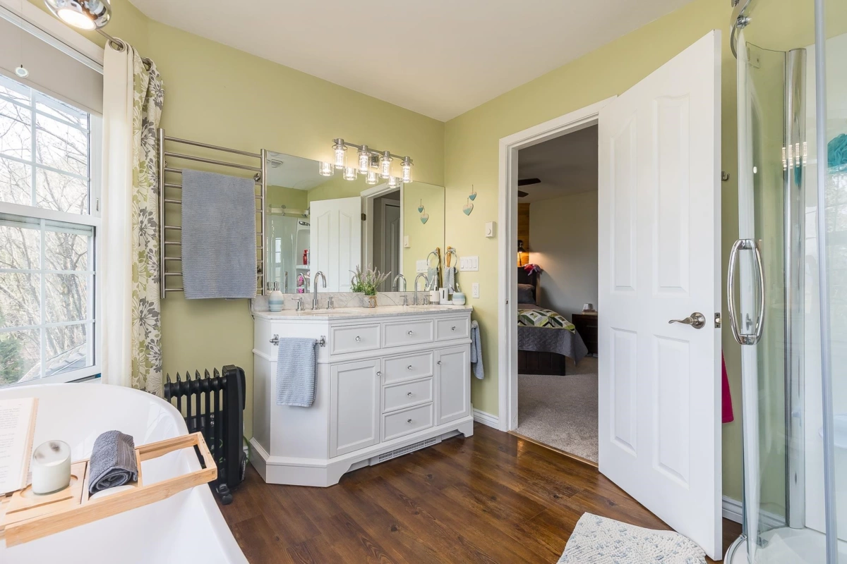 Outdoor Patio Photo of 42602 Majuba Hill Road, Yarrow, BC