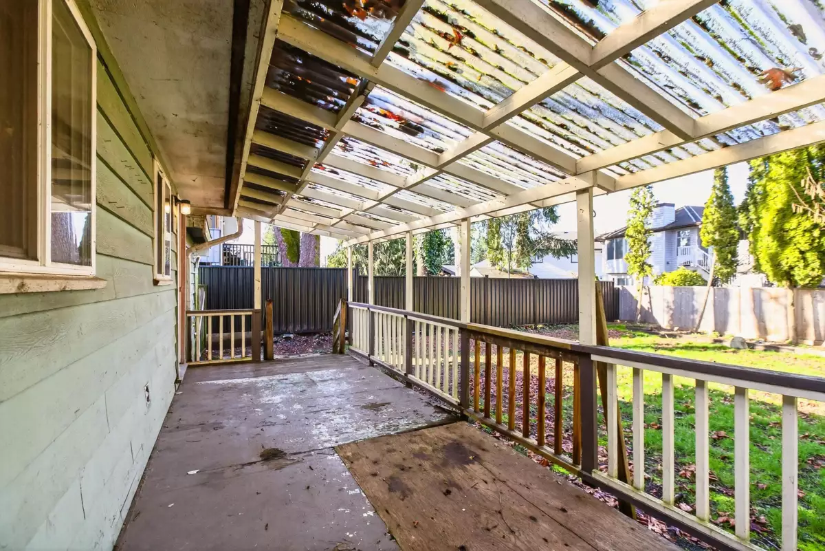 Outdoor Patio Photo of 20409 122 Avenue, Maple Ridge, BC