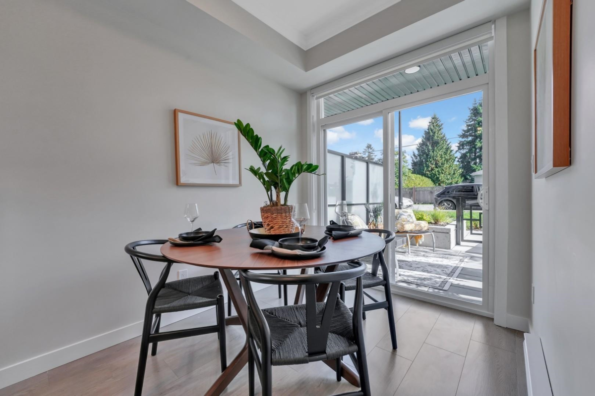 Powder Room Photo of 521 12143 223 Street, Maple Ridge, BC