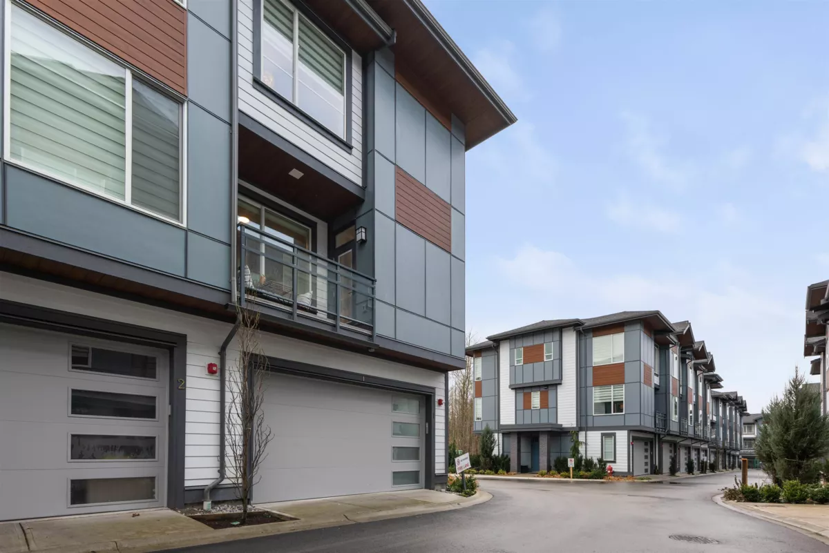 Front Yard Photo of 49 20763 76 Avenue, Langley, BC