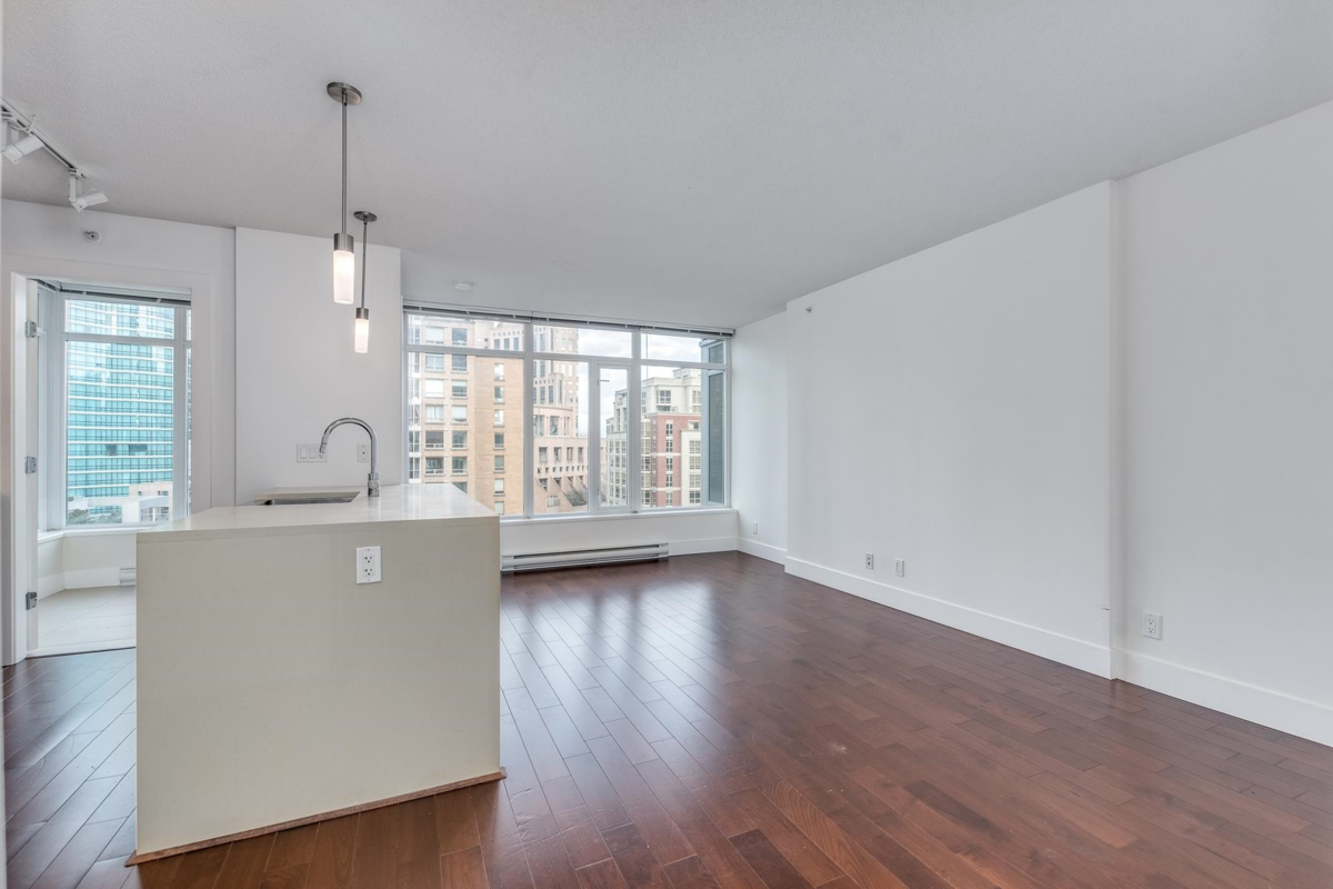 Guest Bathroom Photo of 1404 888 Homer Street, Vancouver, BC
