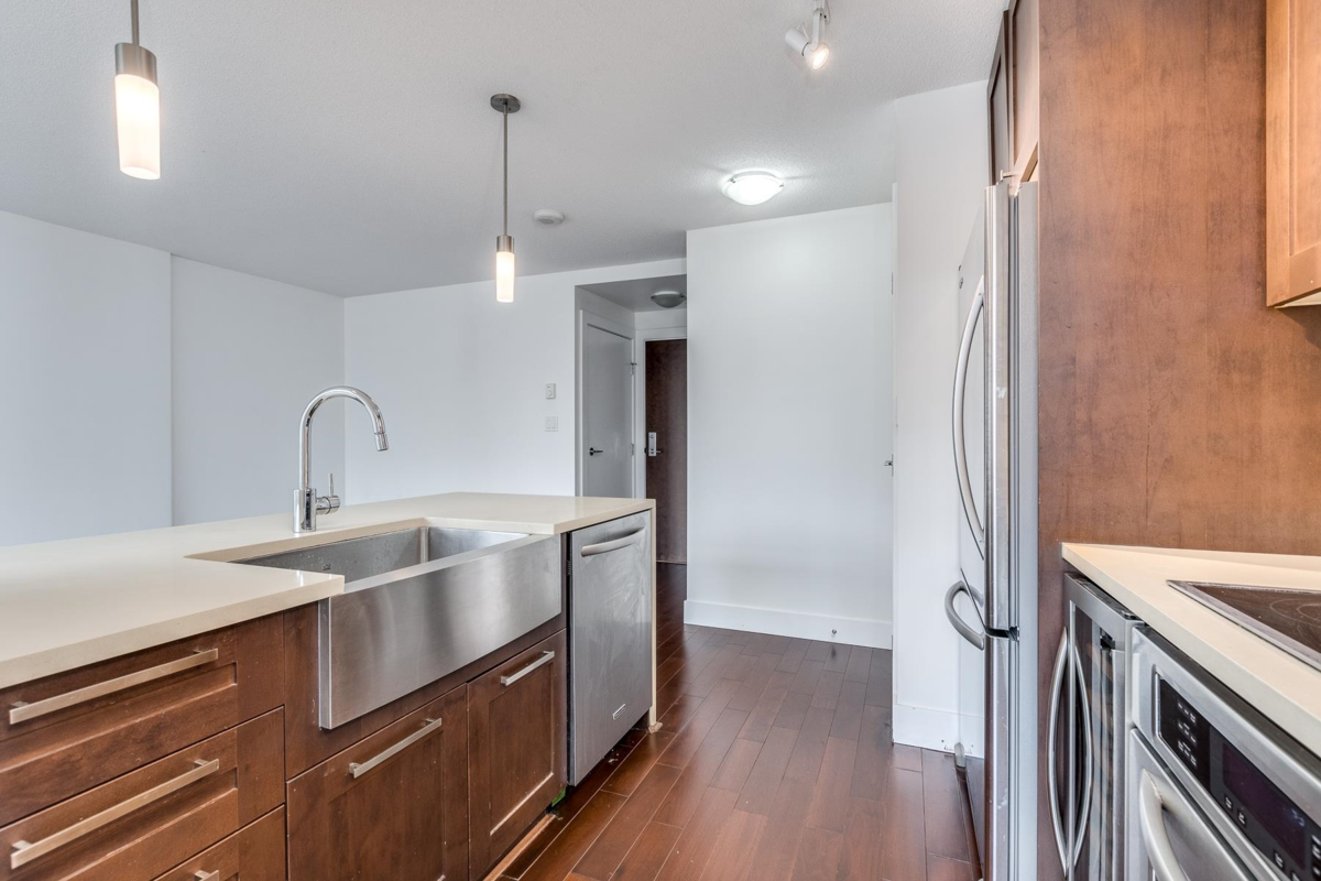 Primary Bedroom Photo of 1404 888 Homer Street, Vancouver, BC