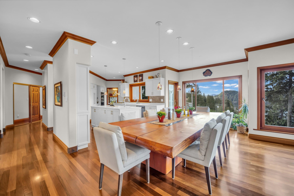 Basement Recreation Room Photo of 3411 Senkler Road, Belcarra, BC