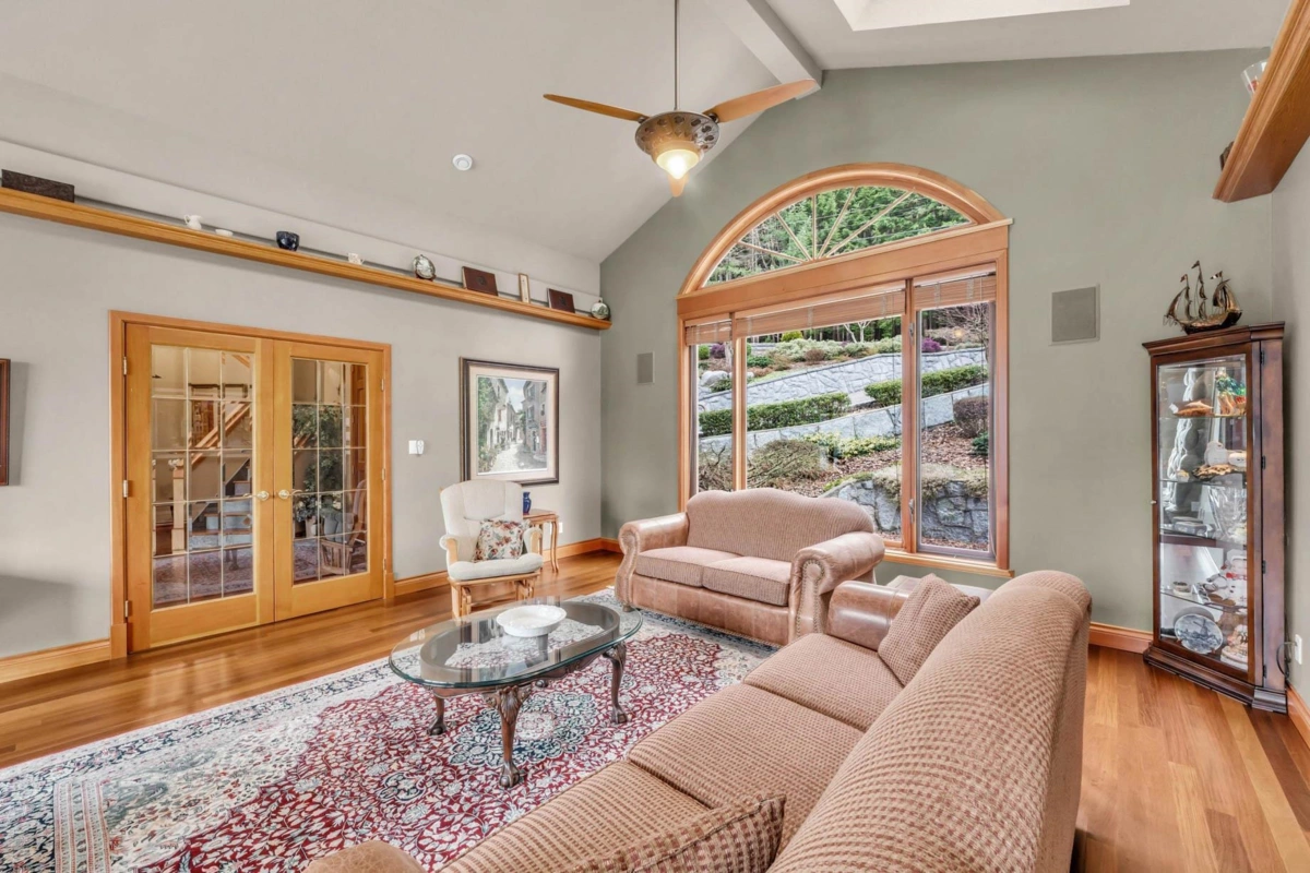 Dining Area Photo of 3411 Senkler Road, Belcarra, BC