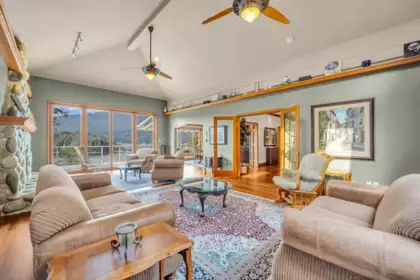 Breakfast Nook Photo of 3411 Senkler Road, Belcarra, BC