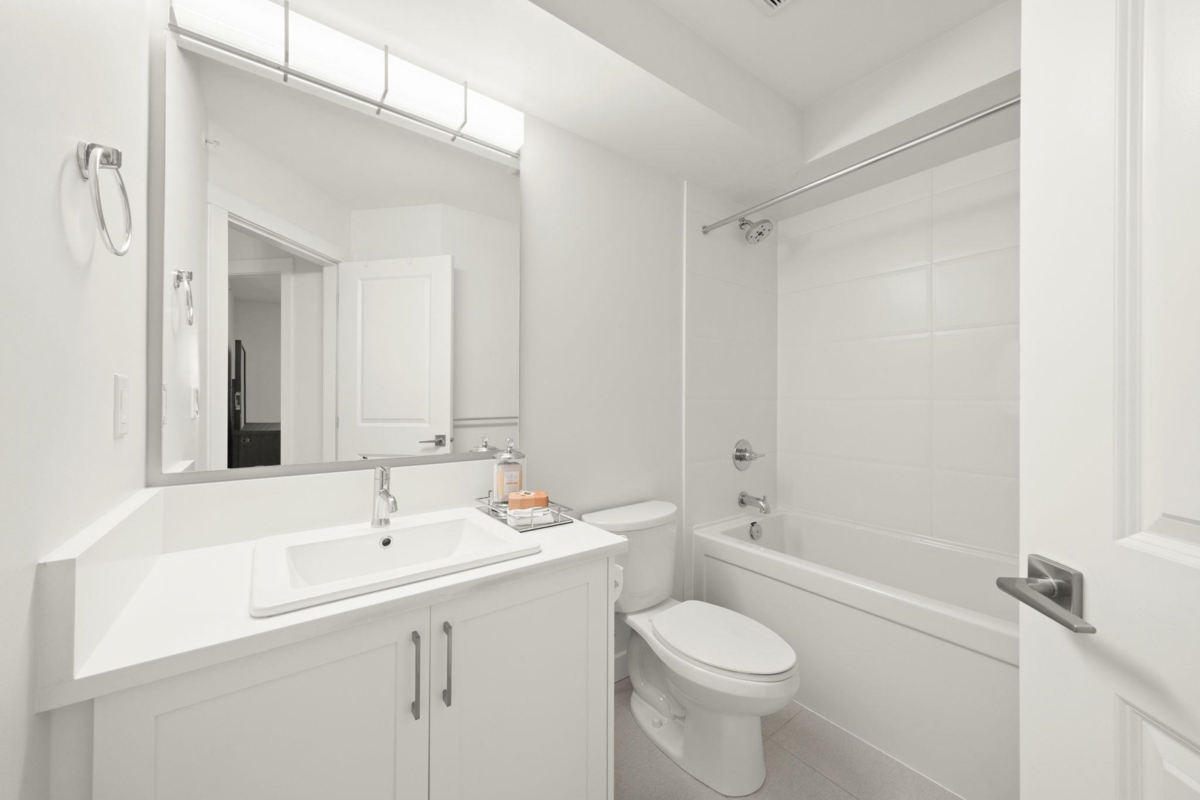 Front Yard Photo of 20171 83 Avenue, Langley, BC