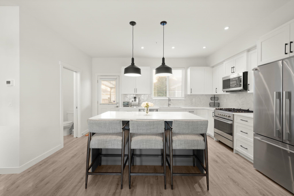 Primary Bathroom Photo of 20171 83 Avenue, Langley, BC