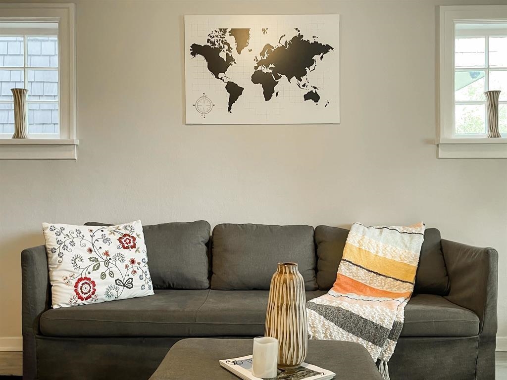 Family Room Photo of 3093 W 29th Avenue, Vancouver, BC