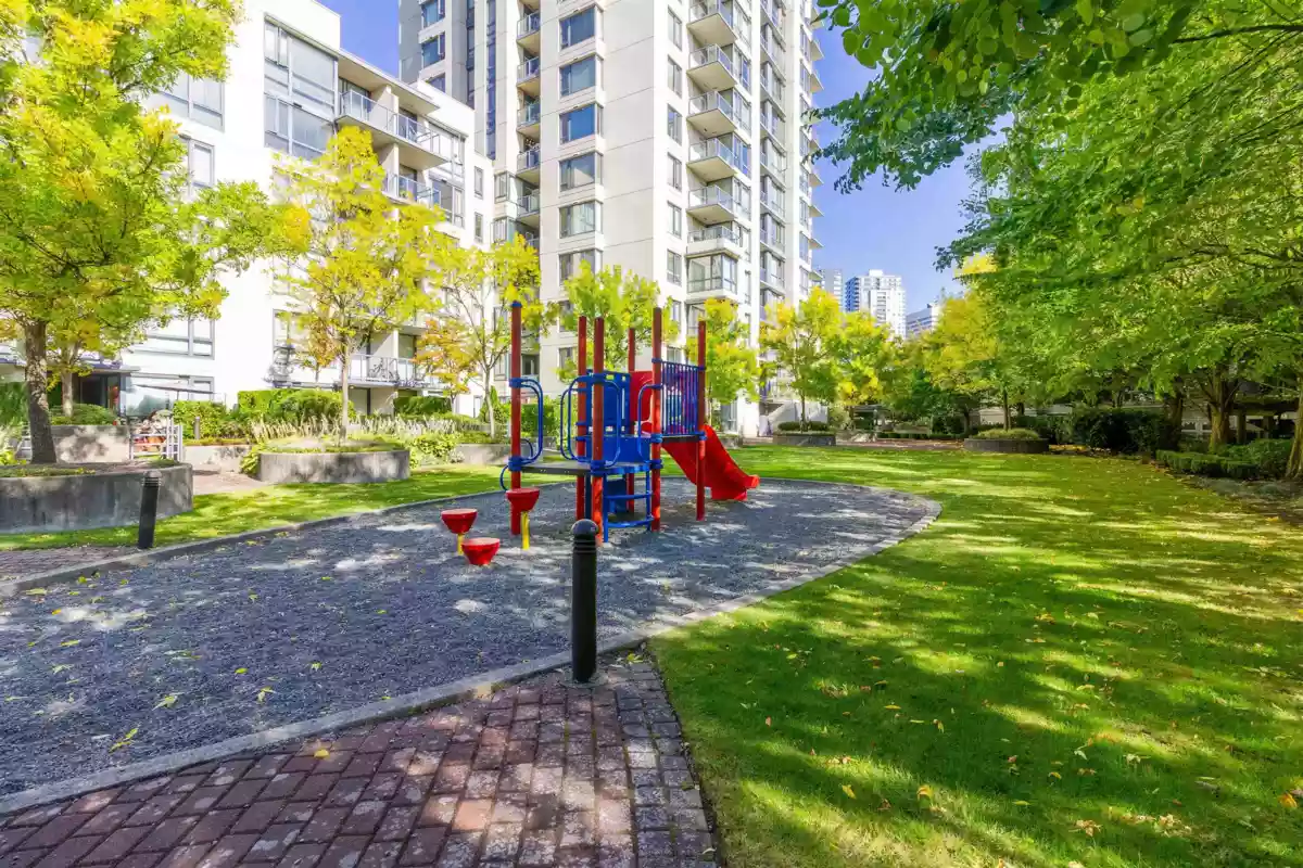 Mudroom Photo of 305 3588 Crowley Drive, Vancouver, BC