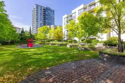 Laundry Room Photo of 305 3588 Crowley Drive, Vancouver, BC