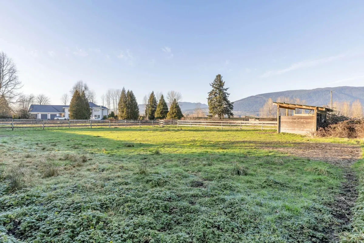 Kitchen Photo of 14531 Charlier Road, Pitt Meadows, BC