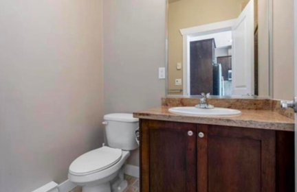 Powder Room Photo of 603 14333 104 Avenue, Surrey, BC