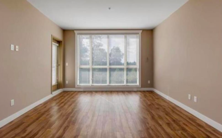 Primary Bathroom Photo of 603 14333 104 Avenue, Surrey, BC