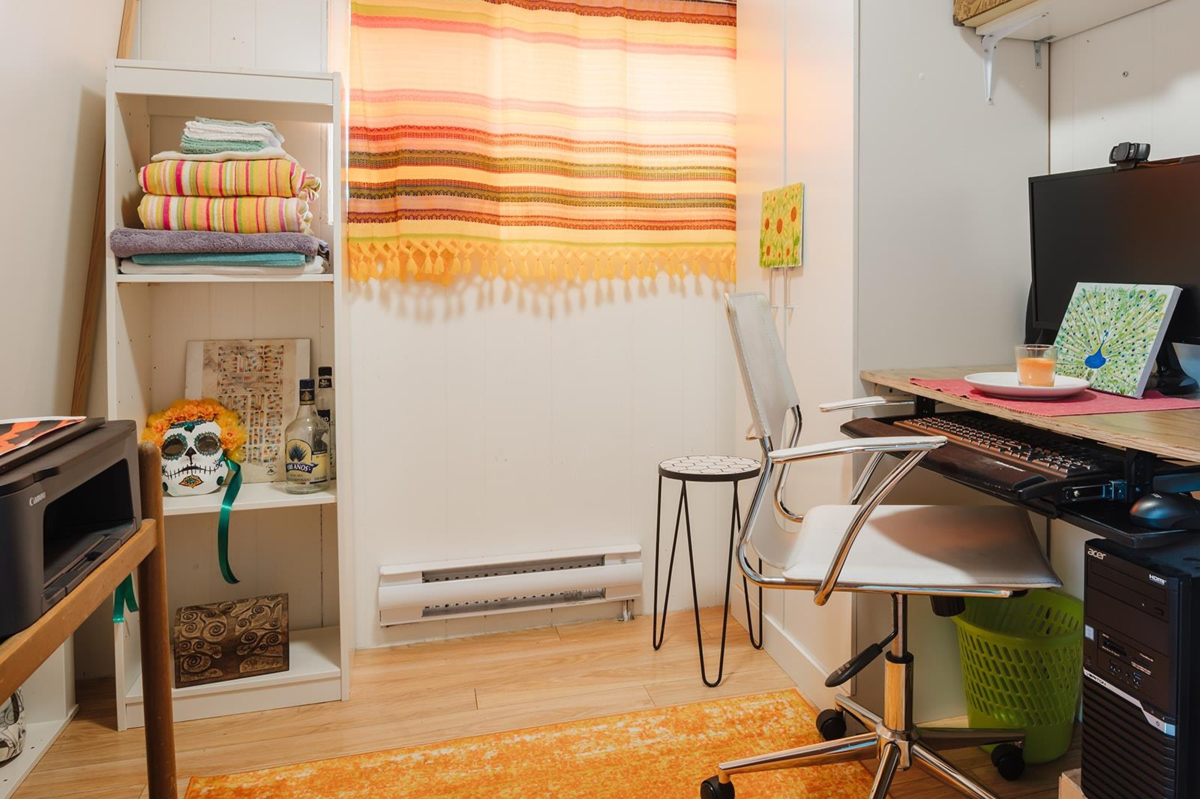 Basement Recreation Room Photo of 1 4514 Sunshine Coast Highway, Sechelt, BC