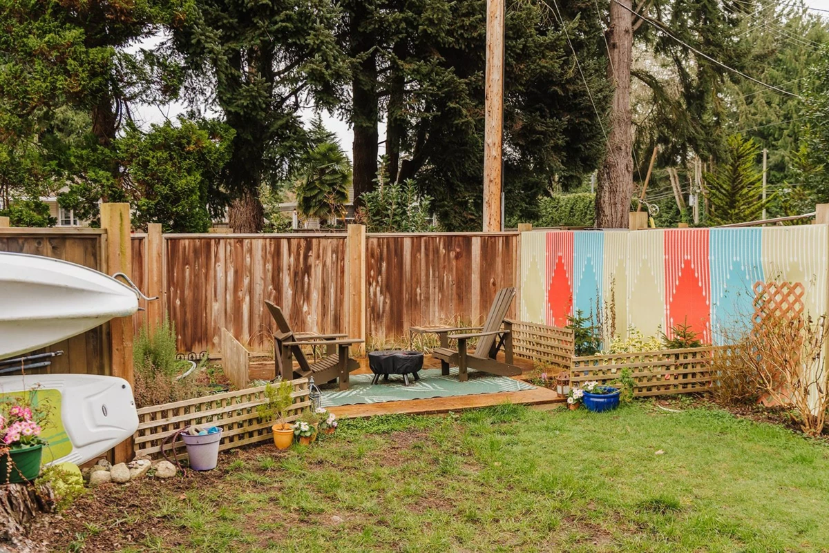 Garden / Landscaping Photo of 1 4514 Sunshine Coast Highway, Sechelt, BC