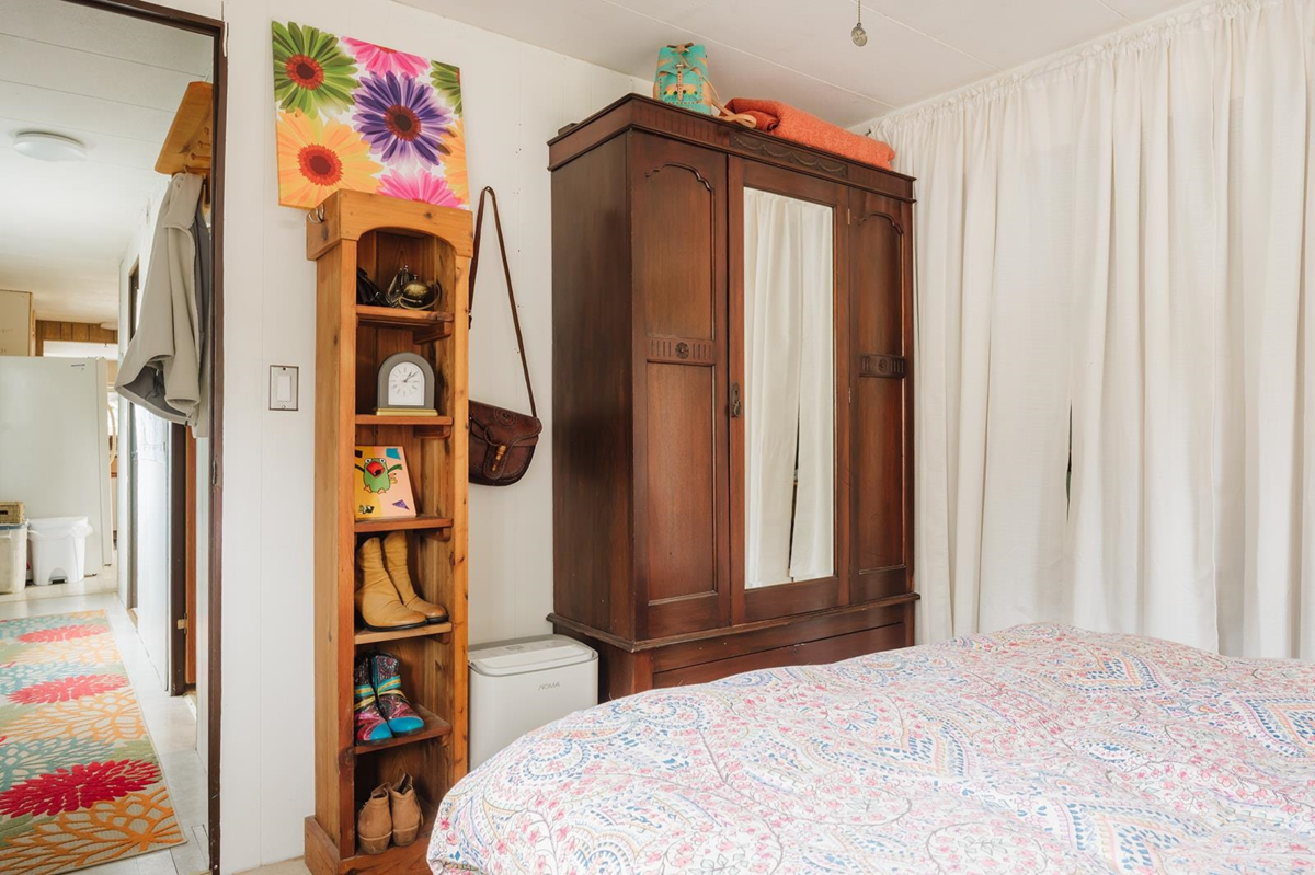 Outdoor Deck Photo of 1 4514 Sunshine Coast Highway, Sechelt, BC