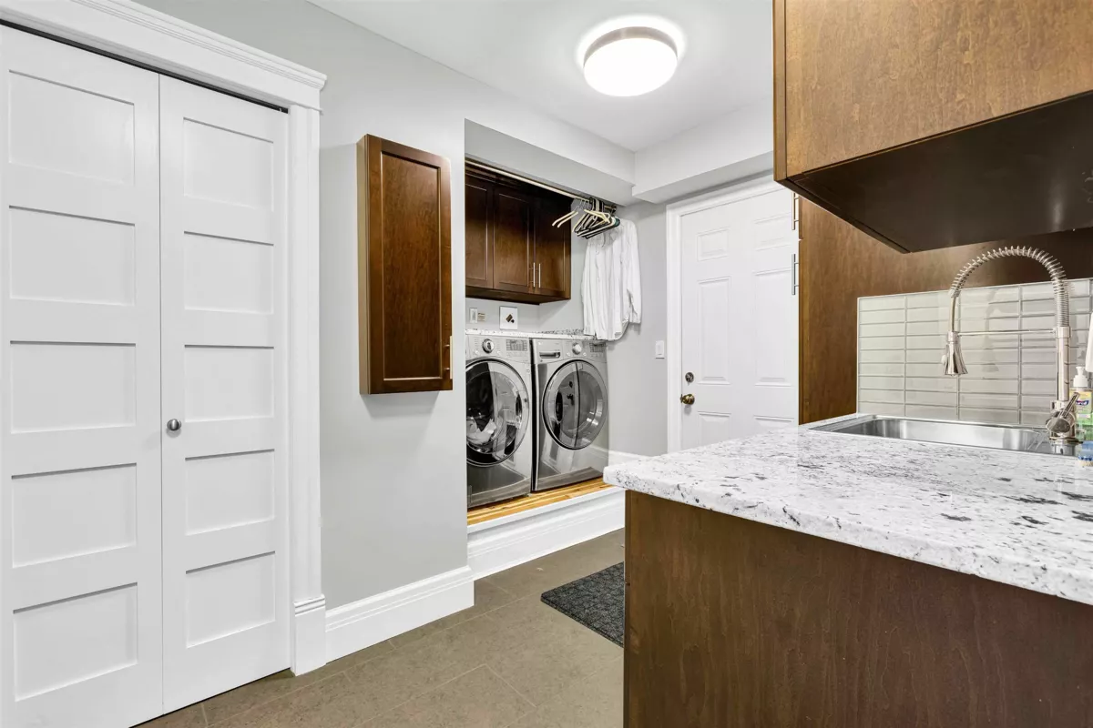 Basement Recreation Room Photo of 25072 58 Avenue, Langley, BC