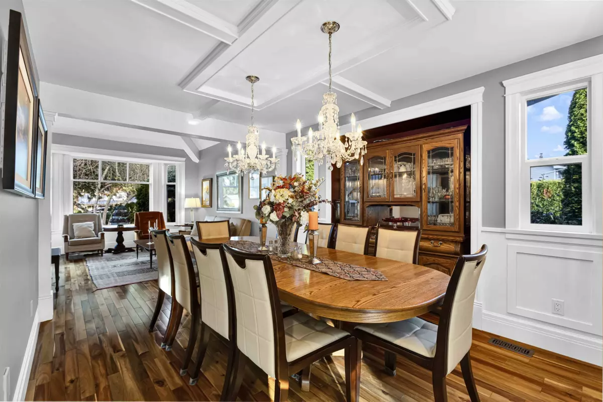 Primary Bathroom Photo of 25072 58 Avenue, Langley, BC