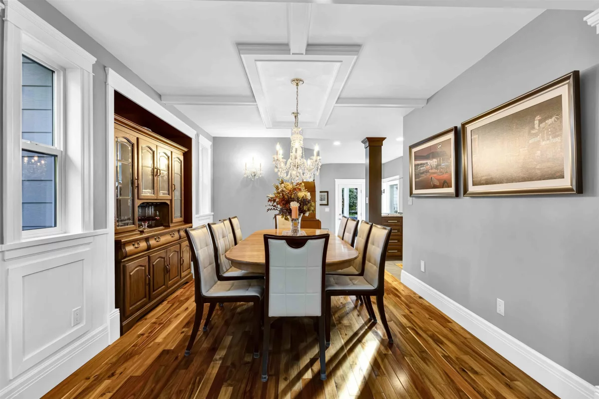 Walk-In Closet Photo of 25072 58 Avenue, Langley, BC