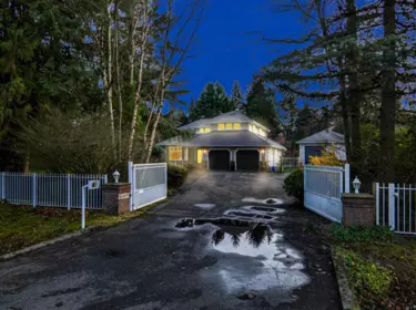 Hot Tub / Spa Photo of 25072 58 Avenue, Langley, BC