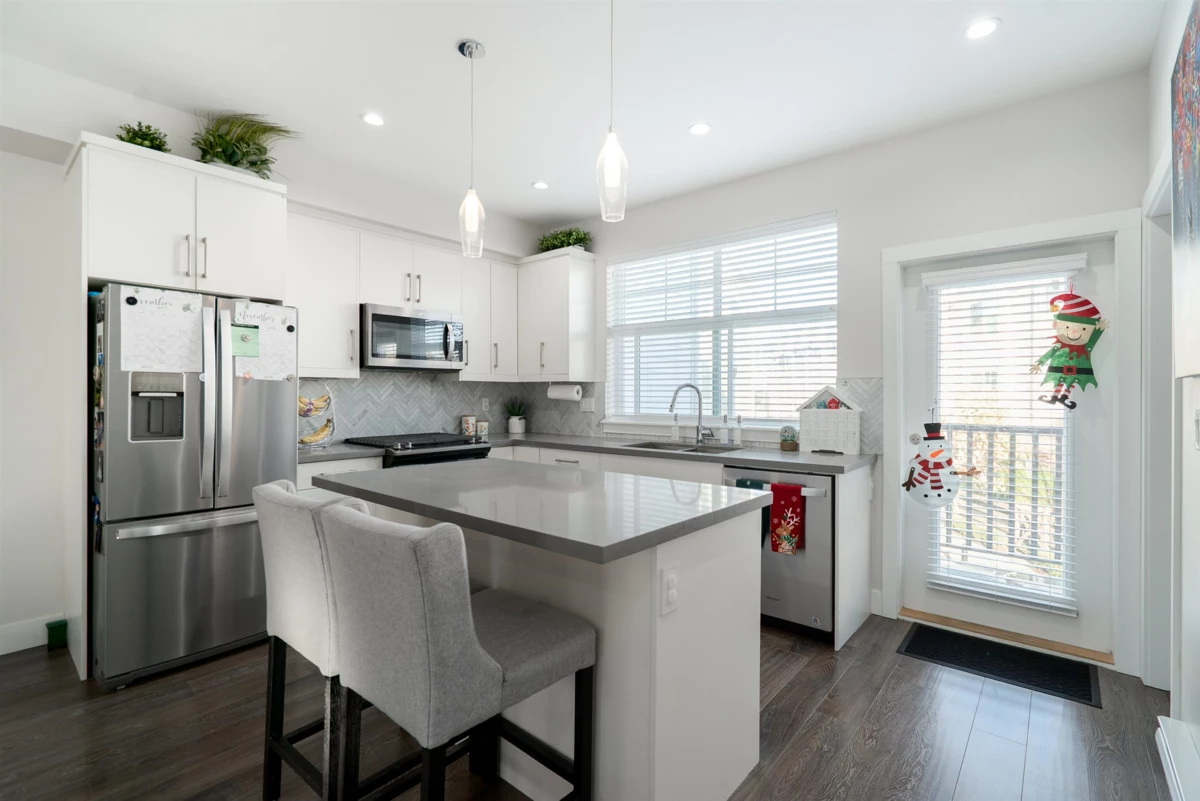 Kitchen Island Photo of 57 14541 Winter Crescent, Surrey, BC