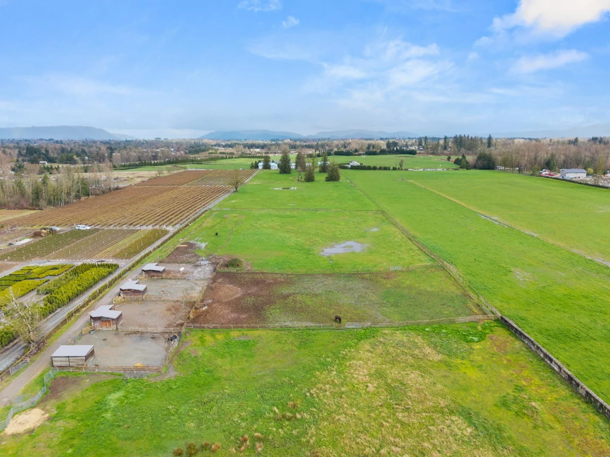 Outdoor Kitchen Photo of 4532 272 Street, Langley, BC