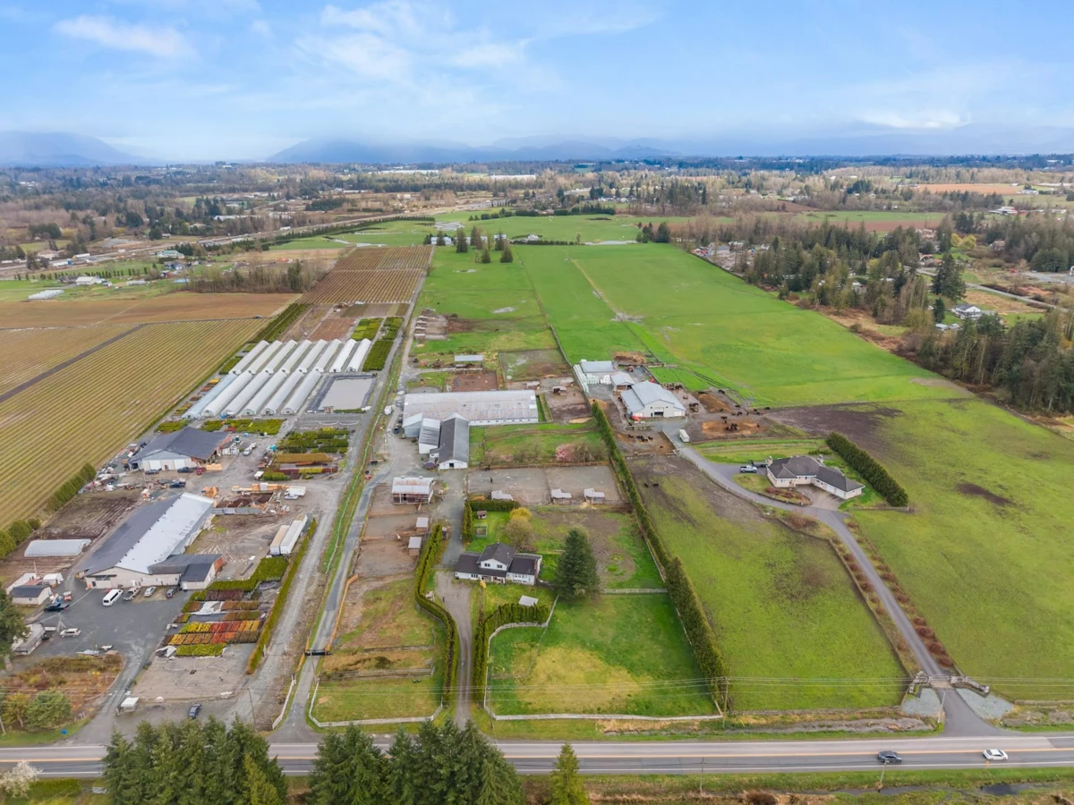 Swimming Pool Photo of 4532 272 Street, Langley, BC