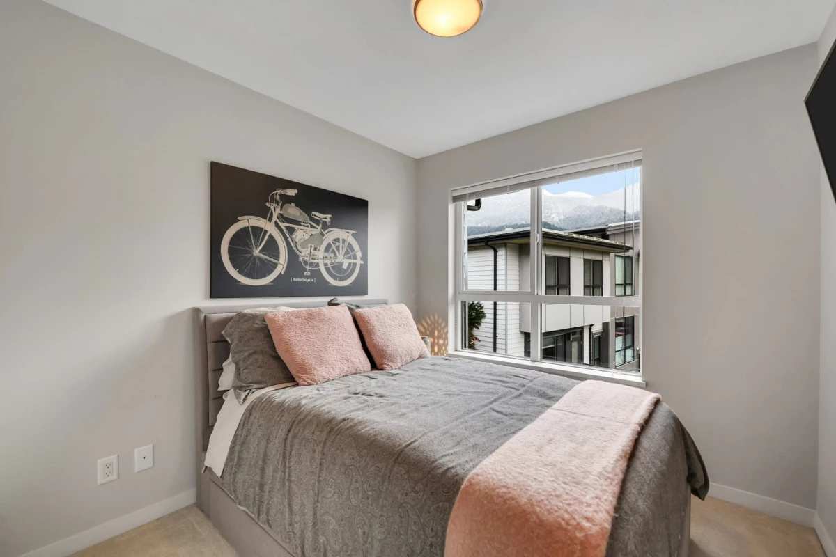 Bedroom 4 Photo of 38375 Eaglewind Boulevard, Squamish, BC