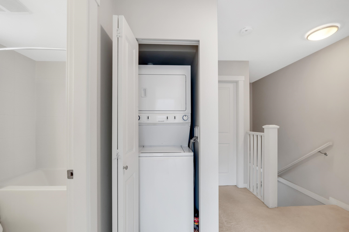 Powder Room Photo of 38375 Eaglewind Boulevard, Squamish, BC