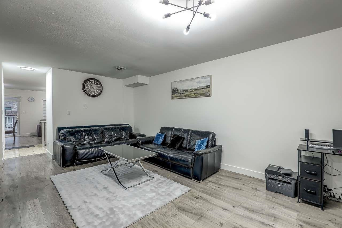 Dining Area Photo of 30 12730 66 Avenue, Surrey, BC