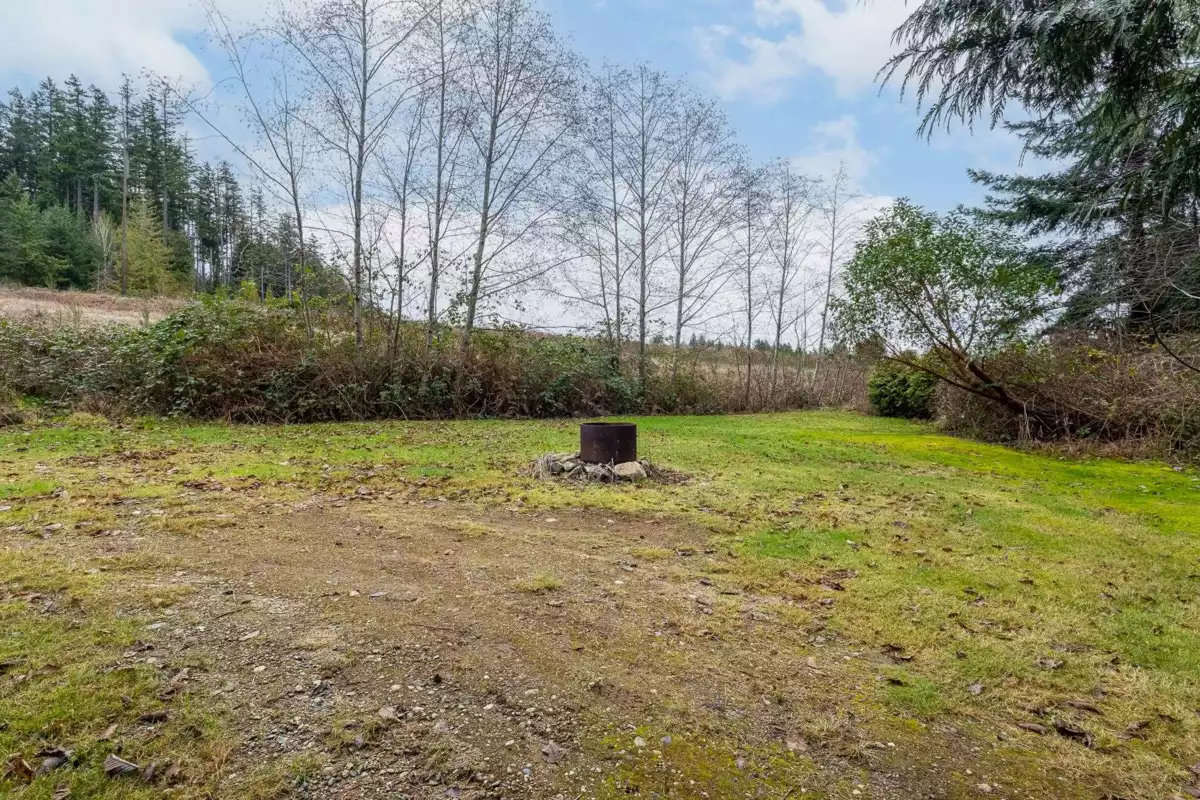 Hallway Photo of 5080 Sunshine Coast Highway, Sechelt, BC