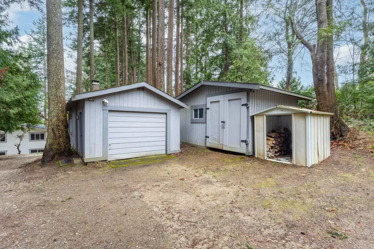 Mudroom Photo of 5080 Sunshine Coast Highway, Sechelt, BC
