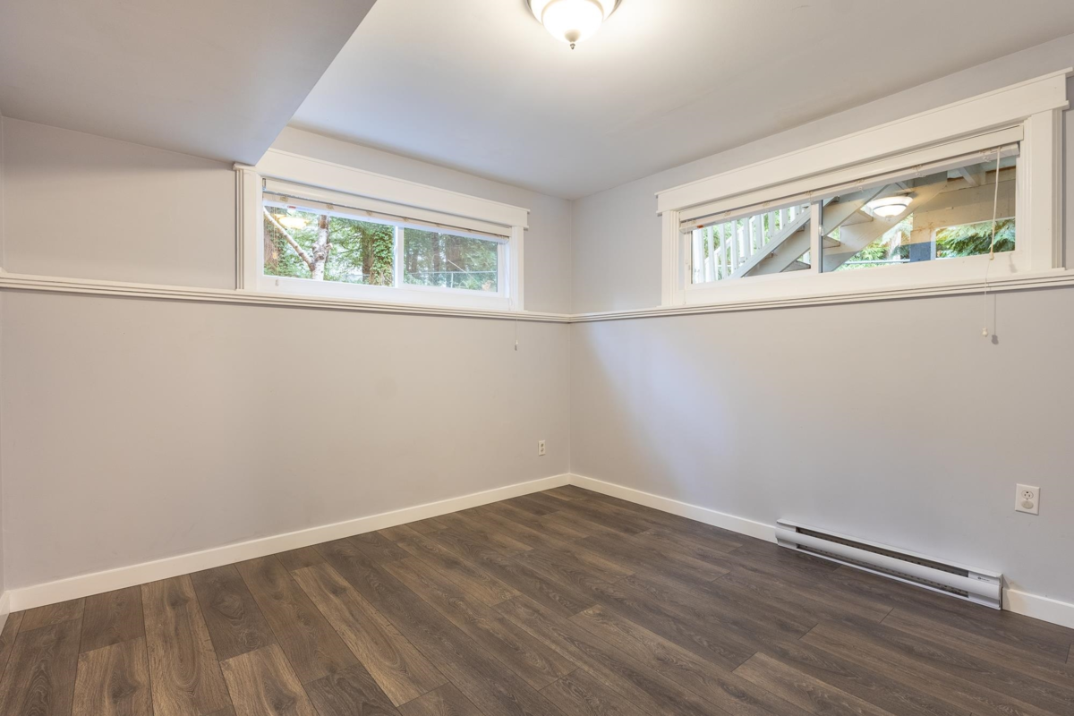 Office / Den Photo of 5080 Sunshine Coast Highway, Sechelt, BC