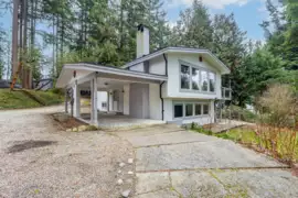5080 Sunshine Coast Highway, Sechelt, BC