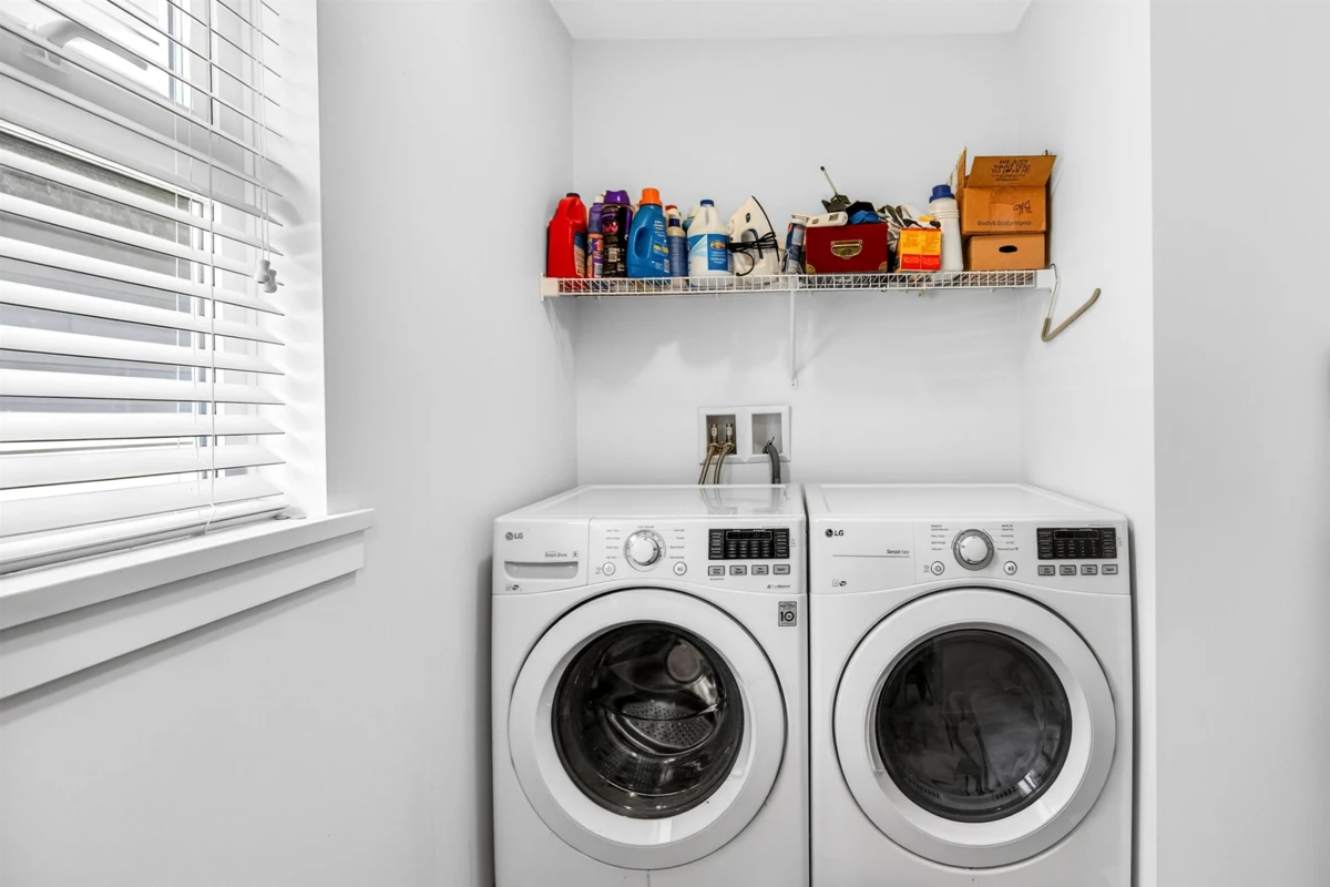 Basement Recreation Room Photo of 20354 82a Avenue, Langley, BC