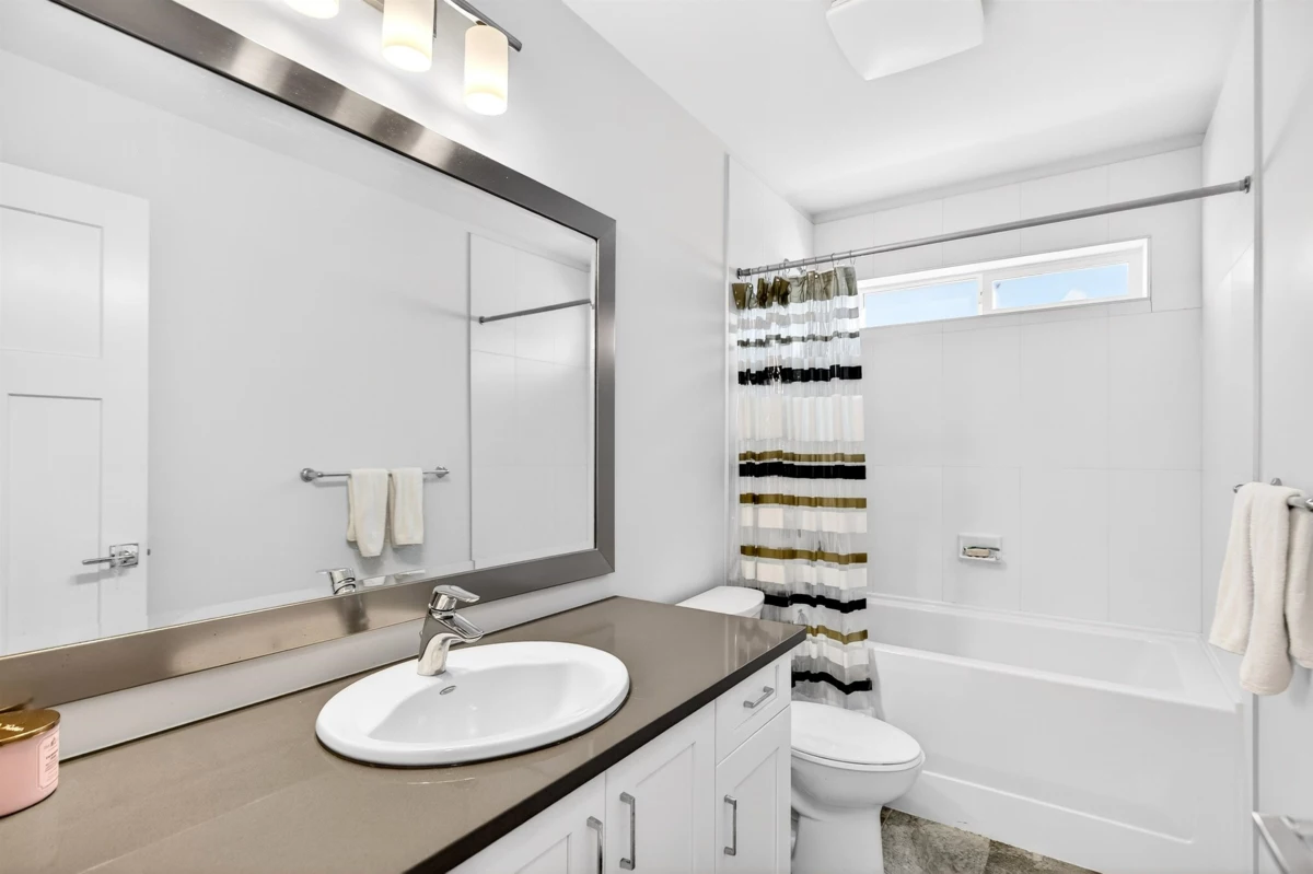 Laundry Room Photo of 20354 82a Avenue, Langley, BC