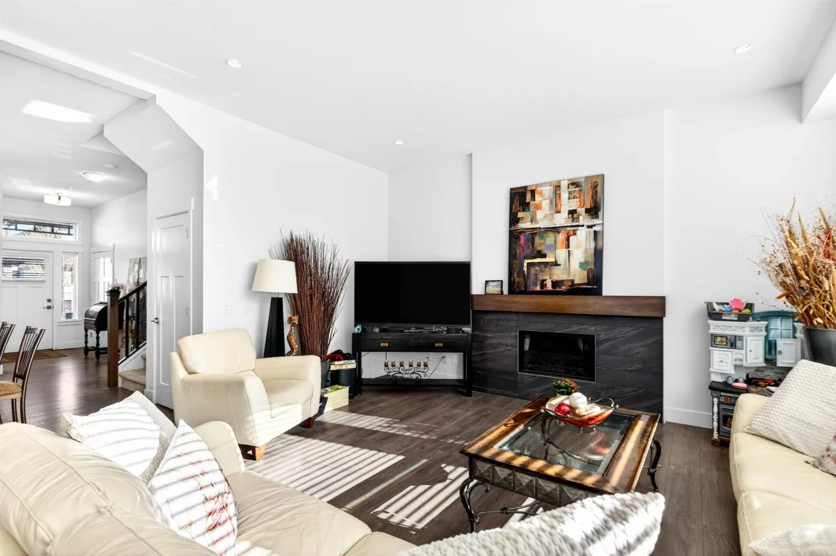 Primary Bathroom Photo of 20354 82a Avenue, Langley, BC