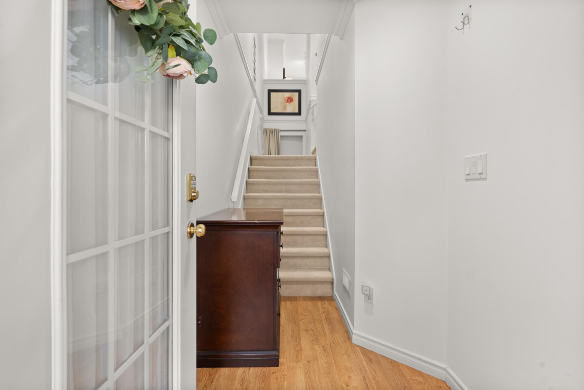 Family Room Photo of 20 15037 58th Avenue, Surrey, BC