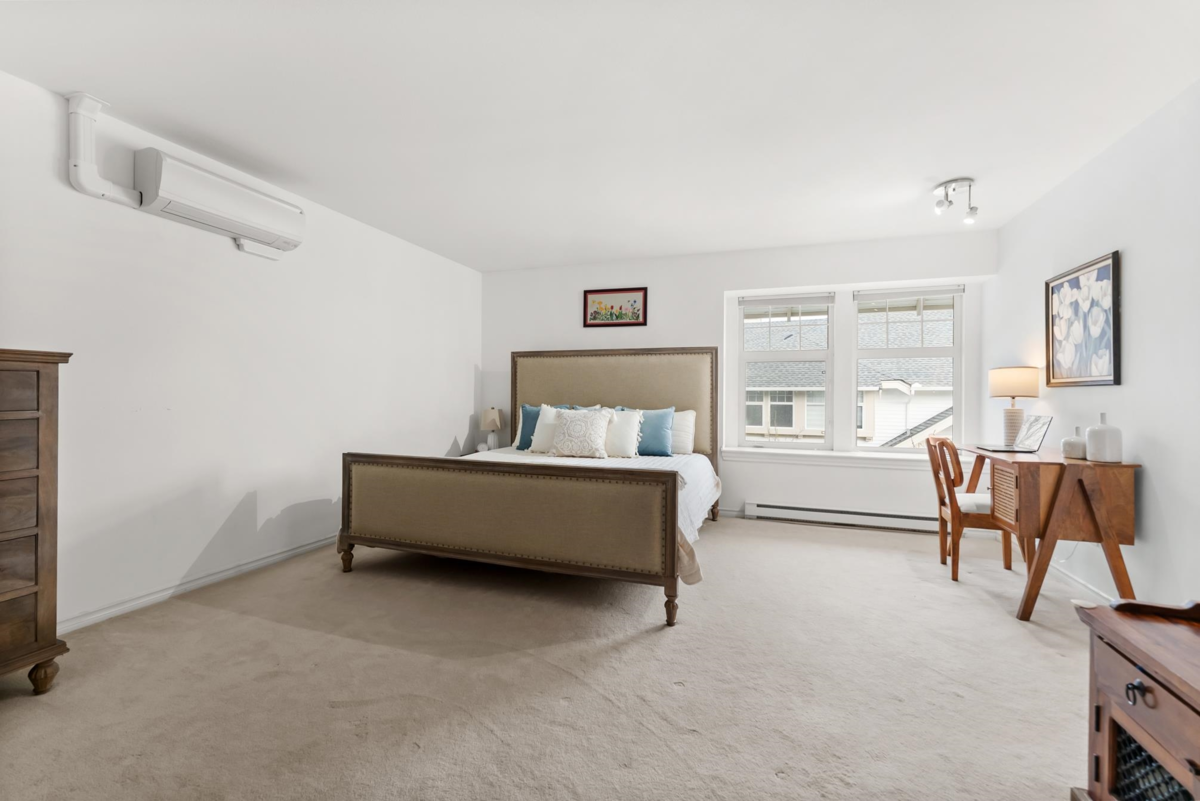 Office / Den Photo of 20 15037 58th Avenue, Surrey, BC