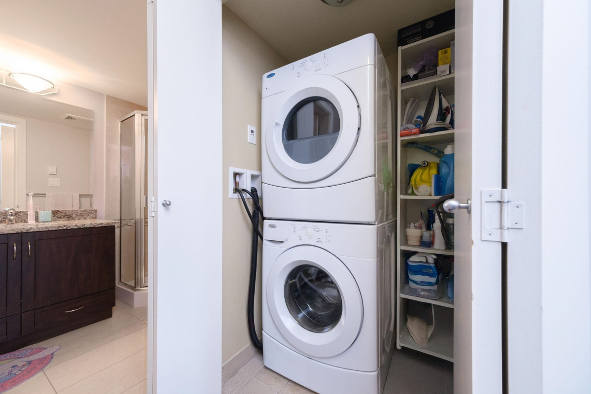 Loft / Bonus Room Photo of 306 2191 Shaughnessy Street, Port Coquitlam, BC