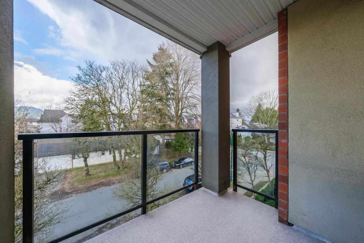 Mudroom Photo of 306 2191 Shaughnessy Street, Port Coquitlam, BC