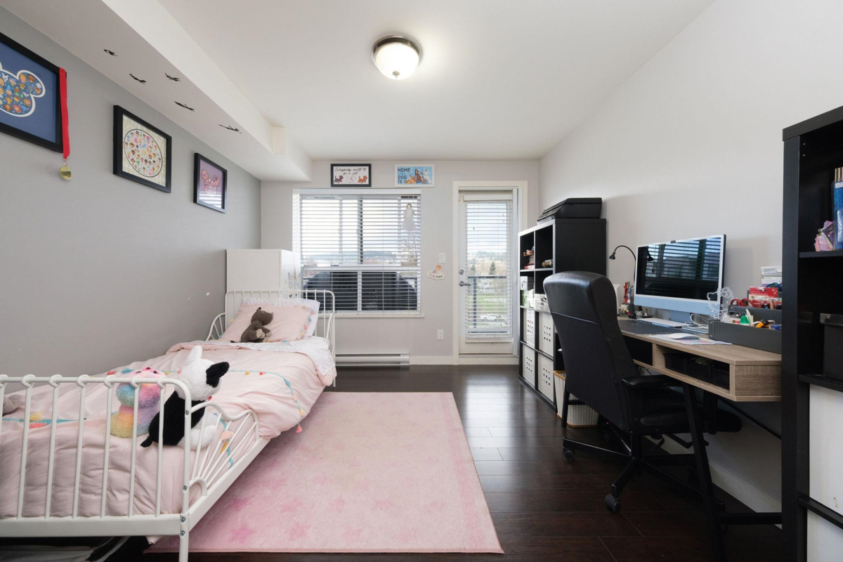 Office / Den Photo of 306 2191 Shaughnessy Street, Port Coquitlam, BC
