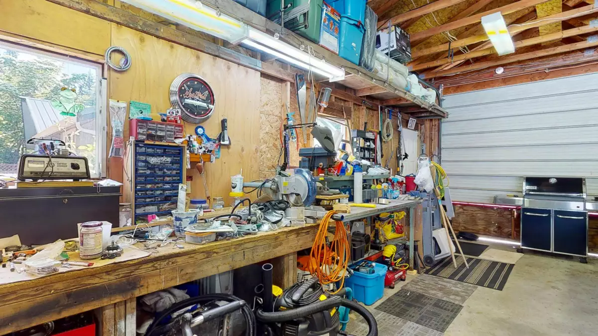 Dining Area Photo of 4569 Francis Peninsula Road, Madeira Park, BC